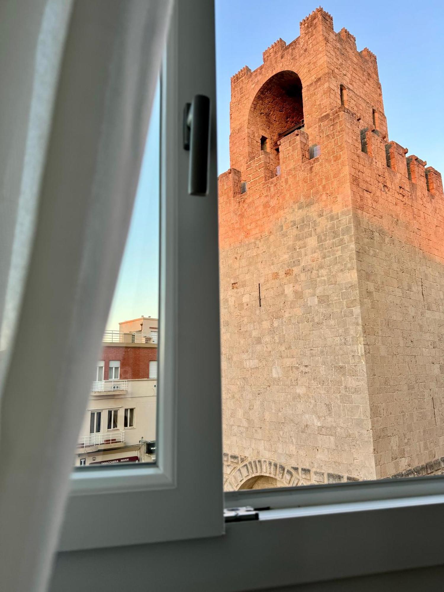 Feel Boutique Rooms Oristano Exterior foto